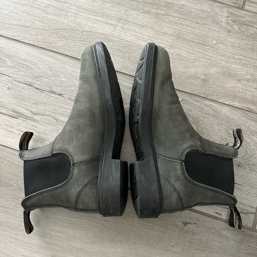 Blundstone BL1308 Dress Chelsea Boot US9